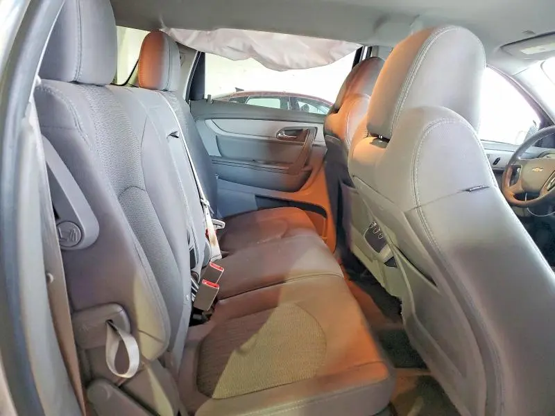 2017 CHEVROLET TRAVERSE LS  