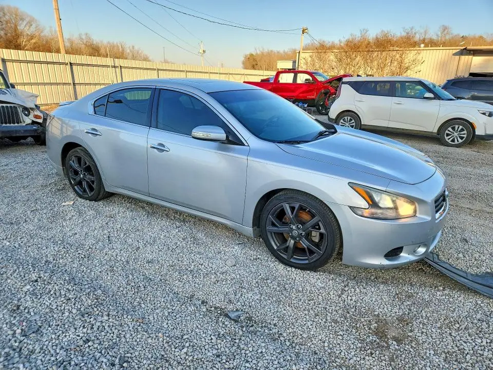 2014 NISSAN MAXIMA S  