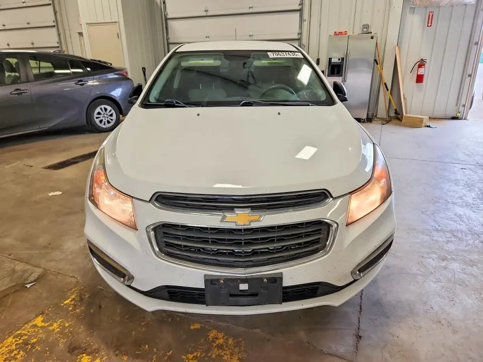 2015 CHEVROLET CRUZE LS  