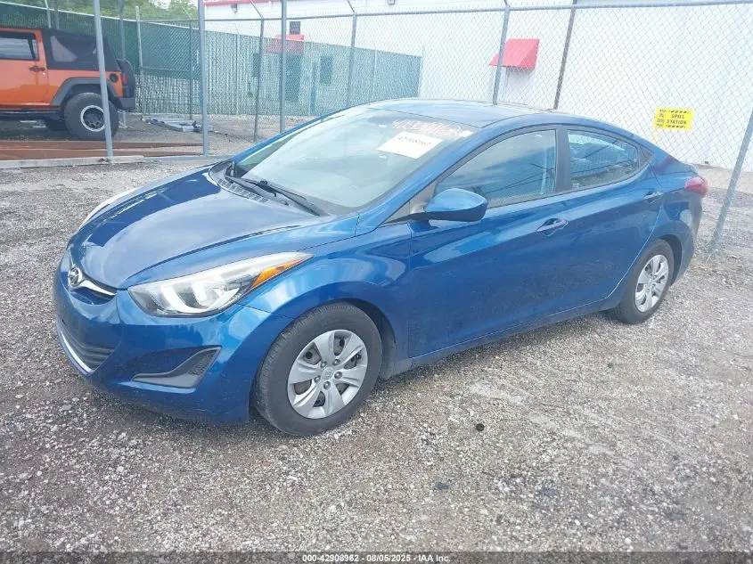 2016 HYUNDAI ELANTRA SE