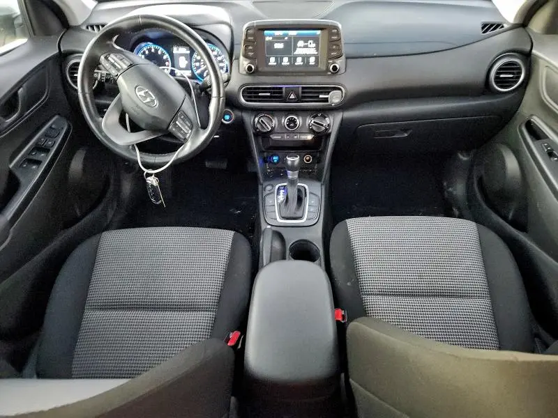 2021 HYUNDAI KONA SEL PLUS  