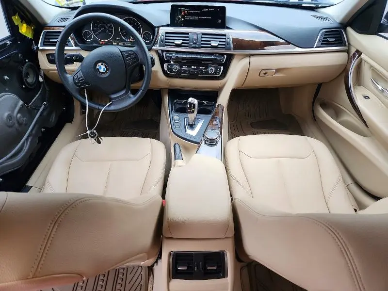 2016 BMW 320 I  