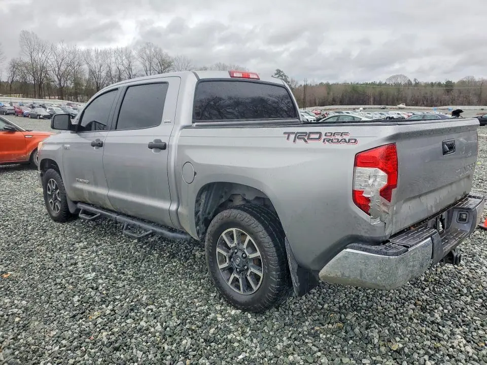 2015 TOYOTA TUNDRA SR5  
