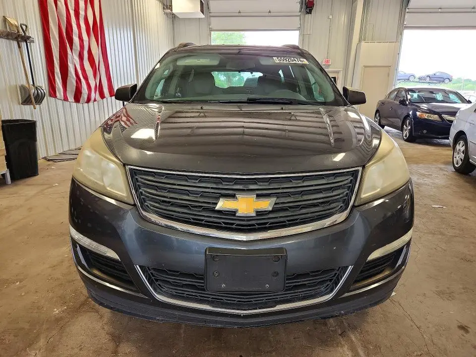 2013 CHEVROLET TRAVERSE LS  