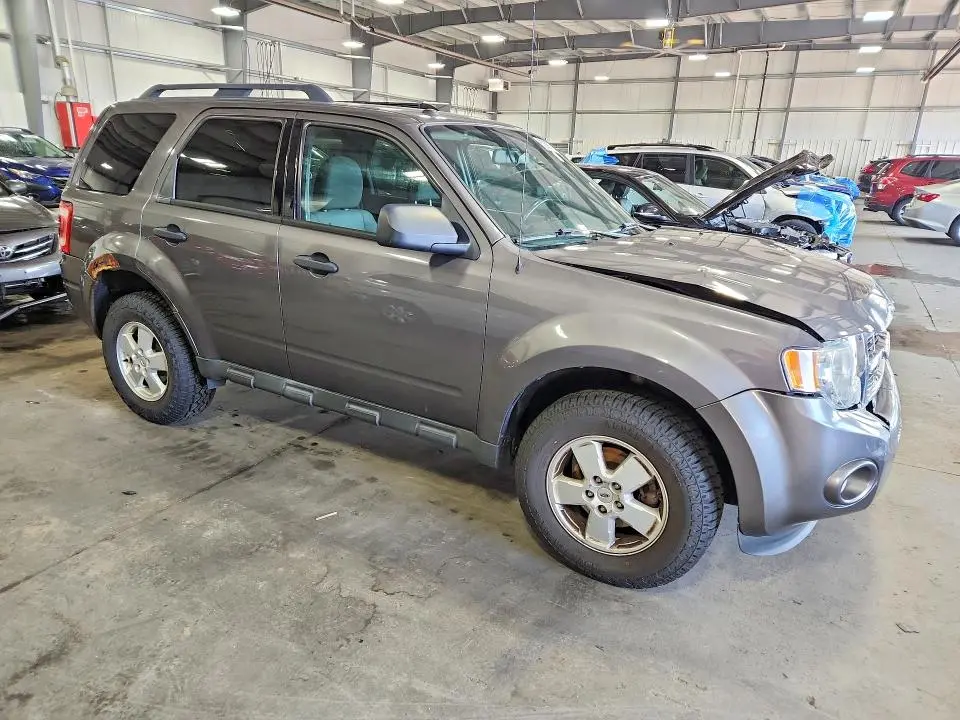 2012 FORD ESCAPE XLT  