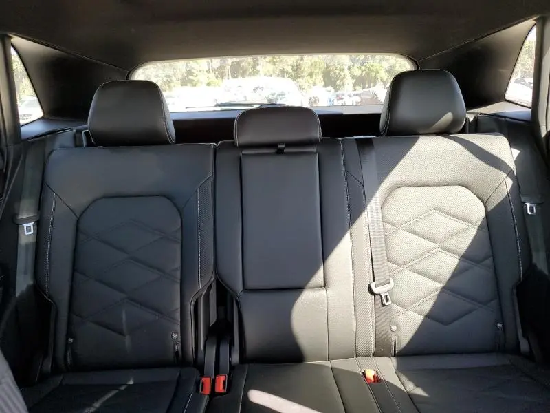 2024 VOLKSWAGEN ATLAS CROSS SPORT SE  