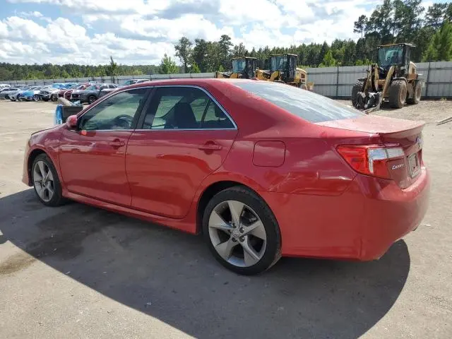 2014 TOYOTA CAMRY SE  
