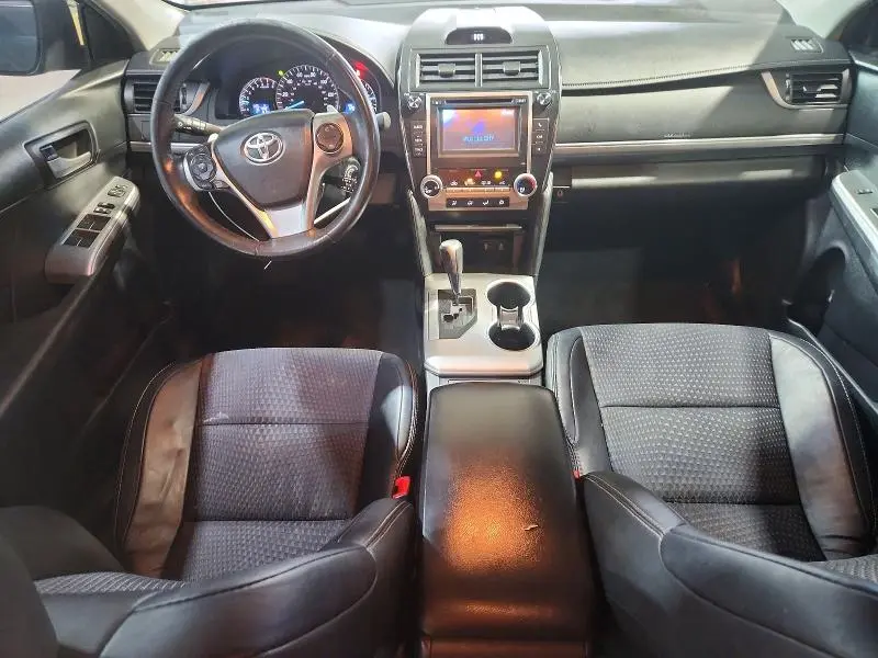 2013 TOYOTA CAMRY SE  