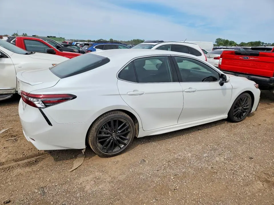 2022 TOYOTA CAMRY XSE  