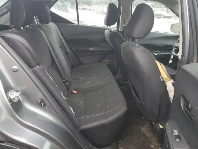 2022 NISSAN KICKS S  