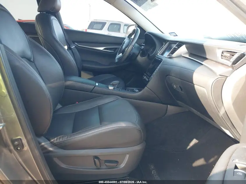 2022 INFINITI QX50 LUXE