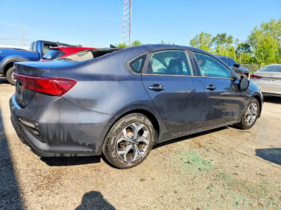 2019 KIA FORTE LXS  