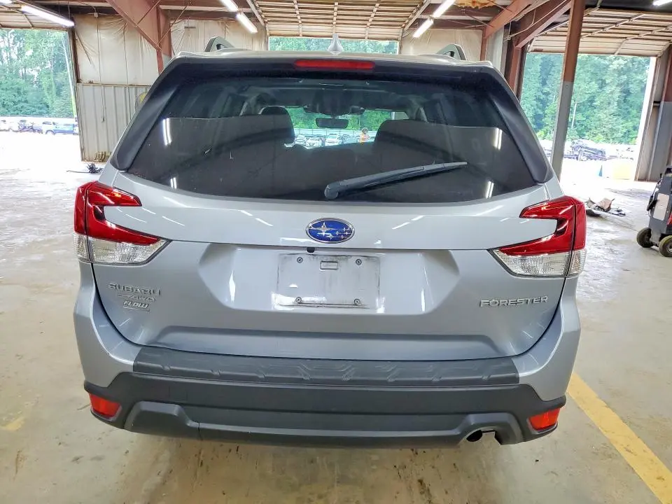 2022 SUBARU FORESTER PREMIUM  