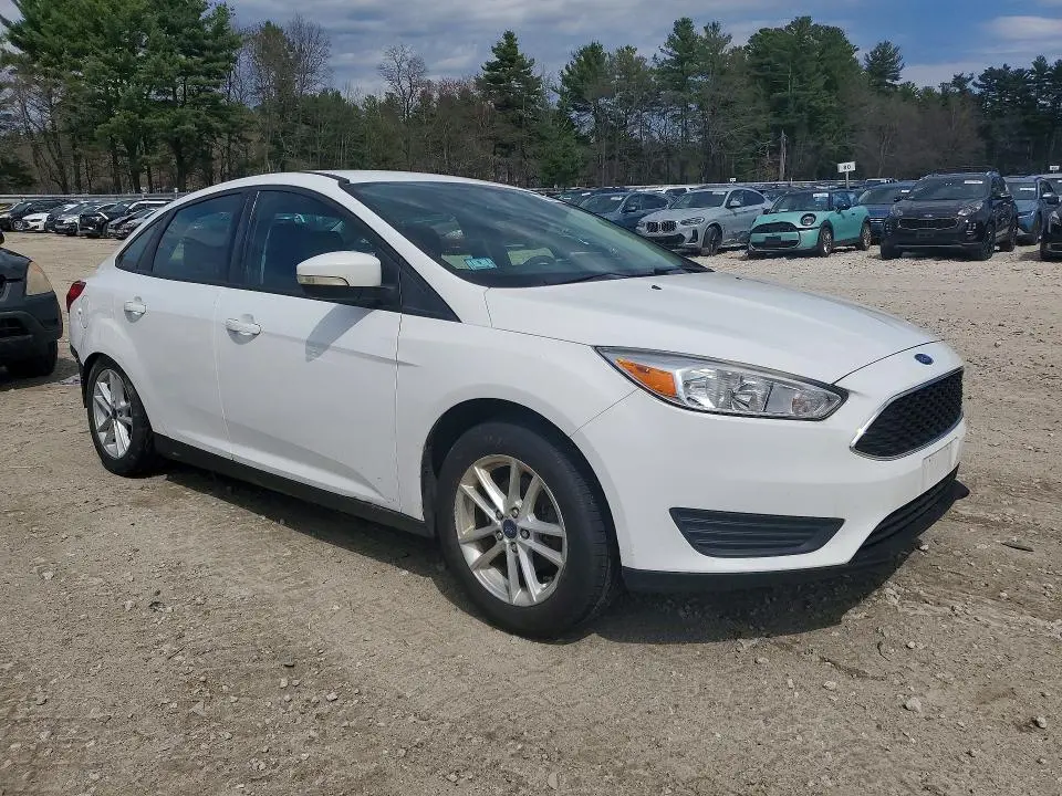 2016 FORD FOCUS SE  