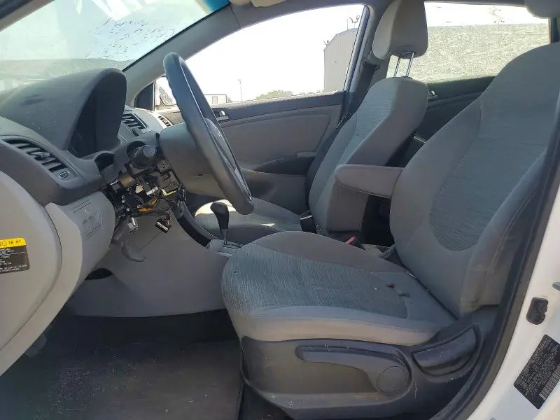 2015 HYUNDAI ACCENT GS  