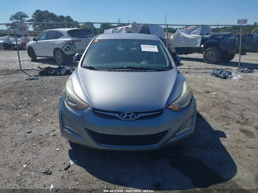 2016 HYUNDAI ELANTRA SE