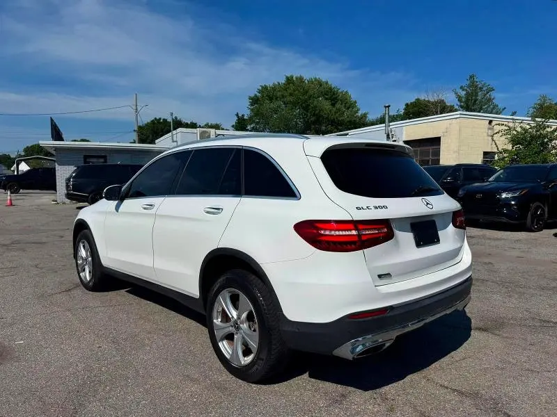 2018 MERCEDES-BENZ GLC 300  
