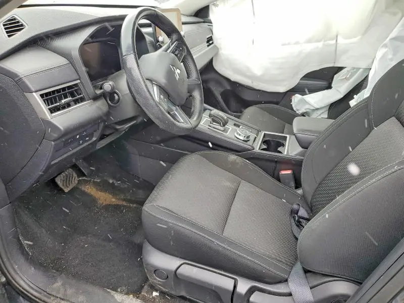 2024 MITSUBISHI OUTLANDER ES  