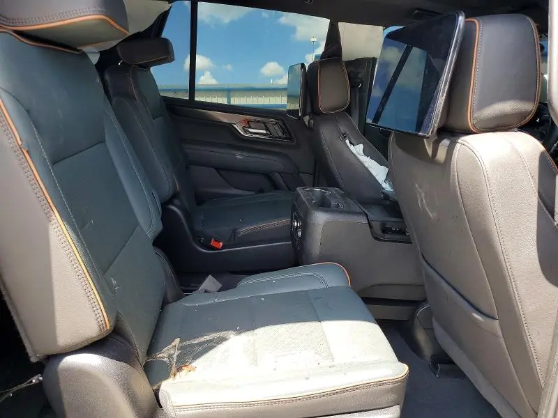 2025 GMC YUKON AT4  