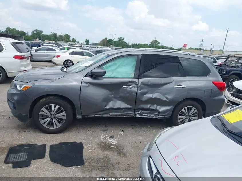 2019 NISSAN PATHFINDER SV
