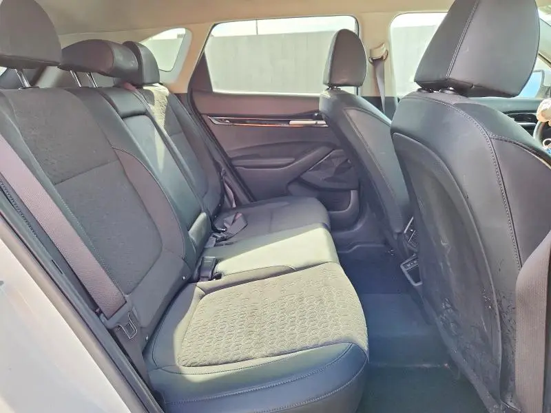 2024 KIA SELTOS X LINE  