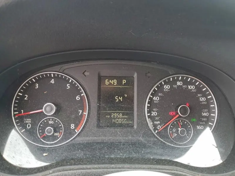 2012 VOLKSWAGEN PASSAT S  