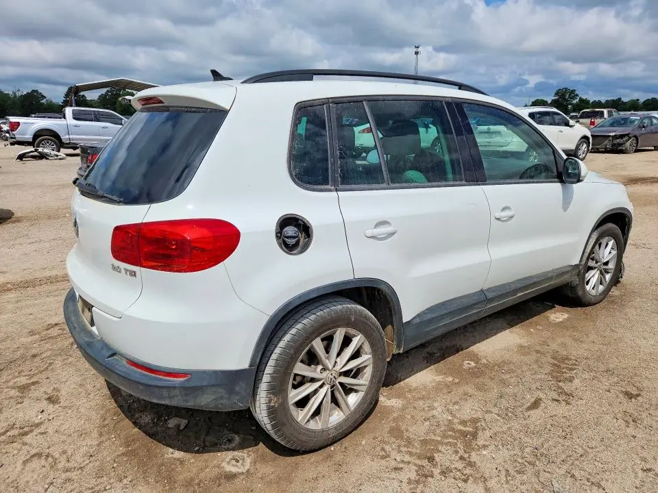 2015 VOLKSWAGEN TIGUAN S  