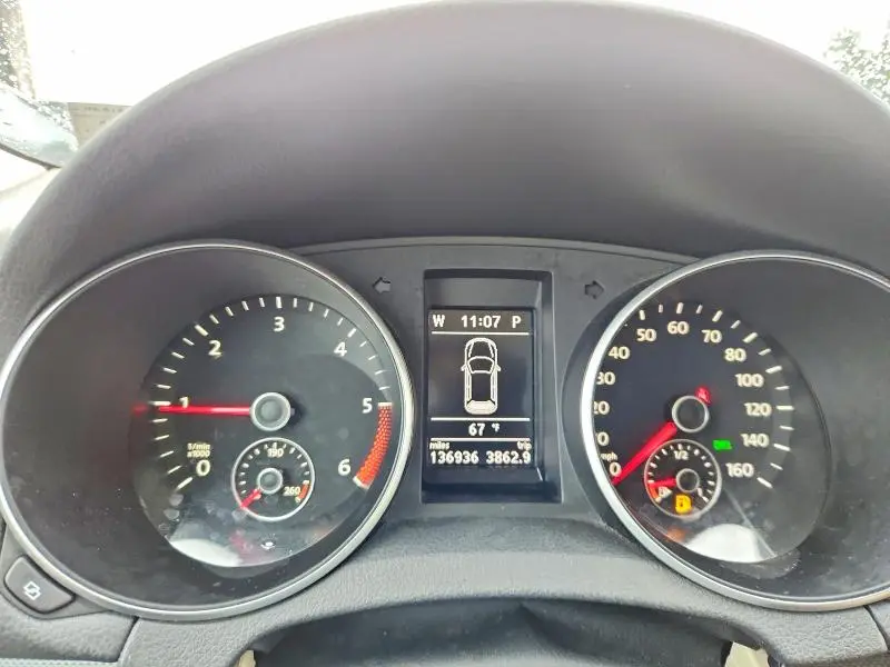 2011 VOLKSWAGEN JETTA TDI  