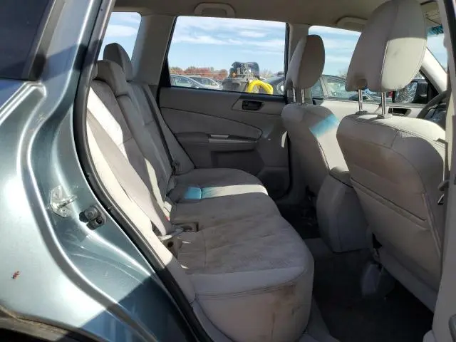 2010 SUBARU FORESTER XS  