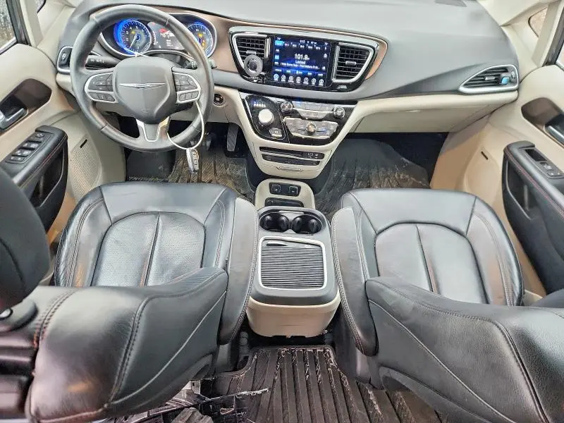 2017 CHRYSLER PACIFICA TOURING L PLUS  
