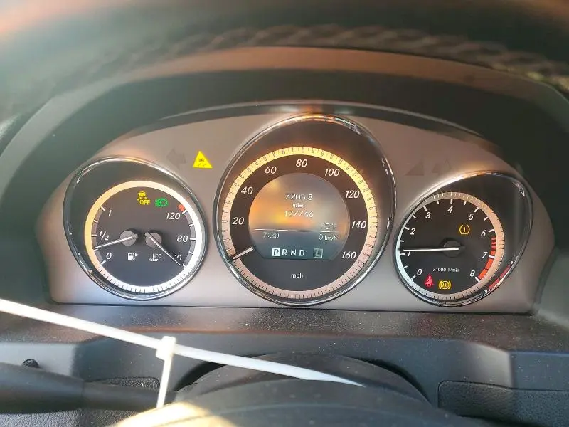 2011 MERCEDES-BENZ C 300  