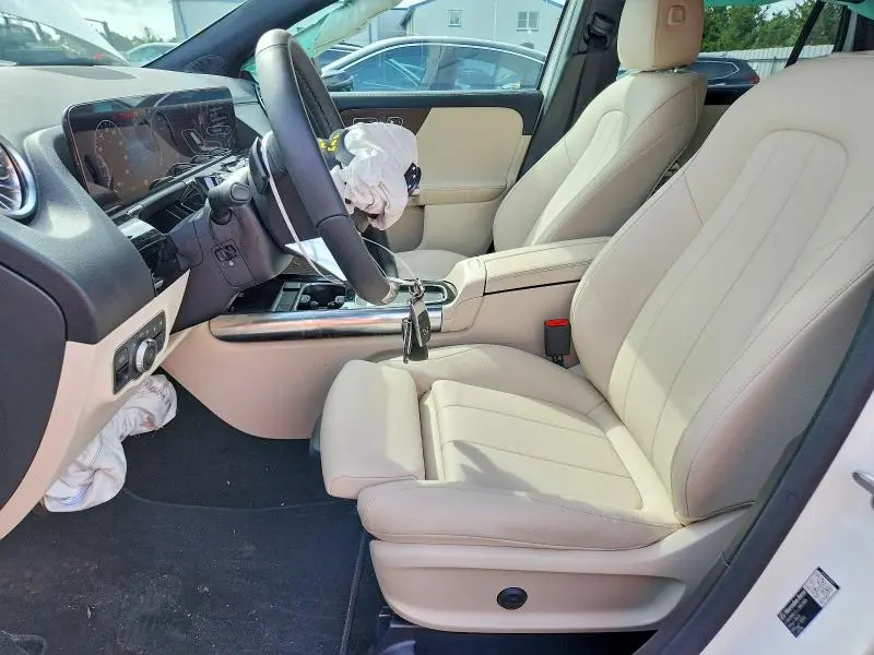 2026 MERCEDES-BENZ GLA 250 4MATIC  