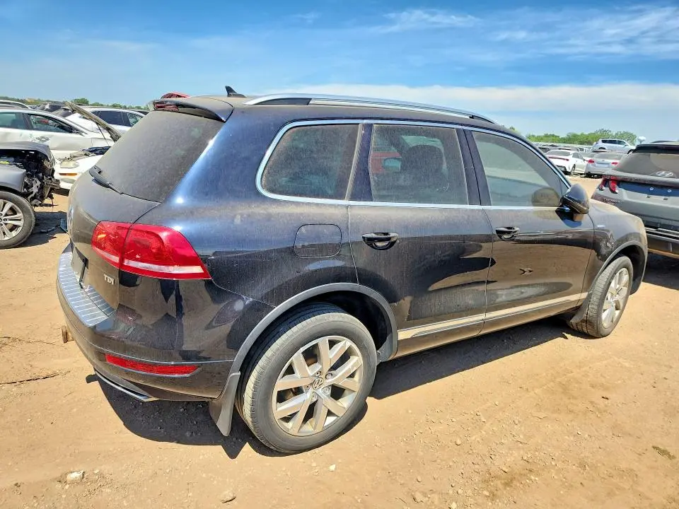 2014 VOLKSWAGEN TOUAREG V6 TDI  