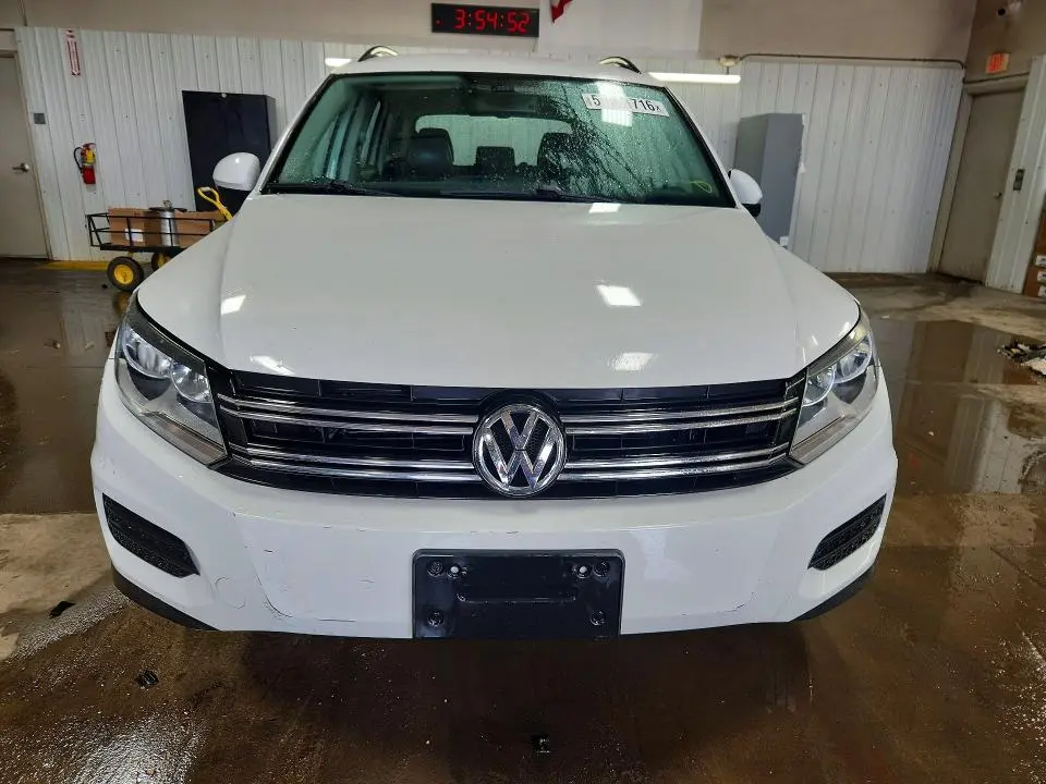 2016 VOLKSWAGEN TIGUAN S  