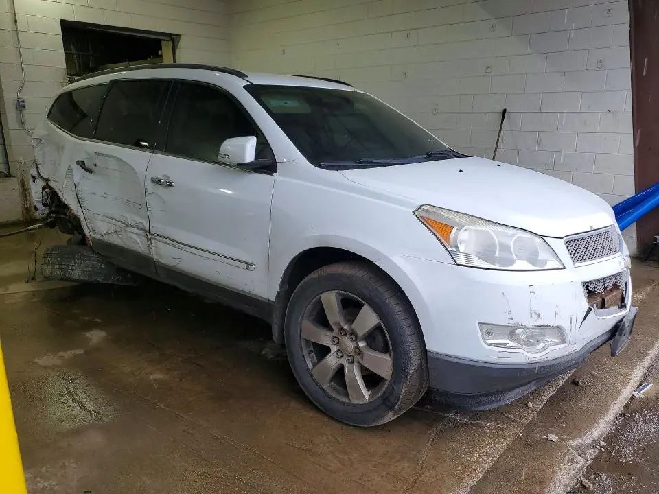 2010 CHEVROLET TRAVERSE LTZ  
