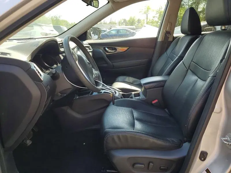 2016 NISSAN ROGUE SL  