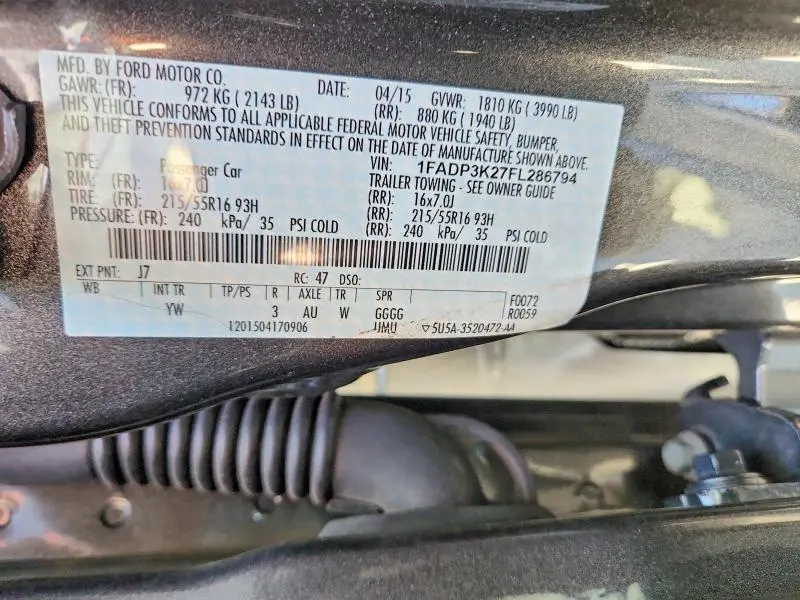 2015 FORD FOCUS SE  