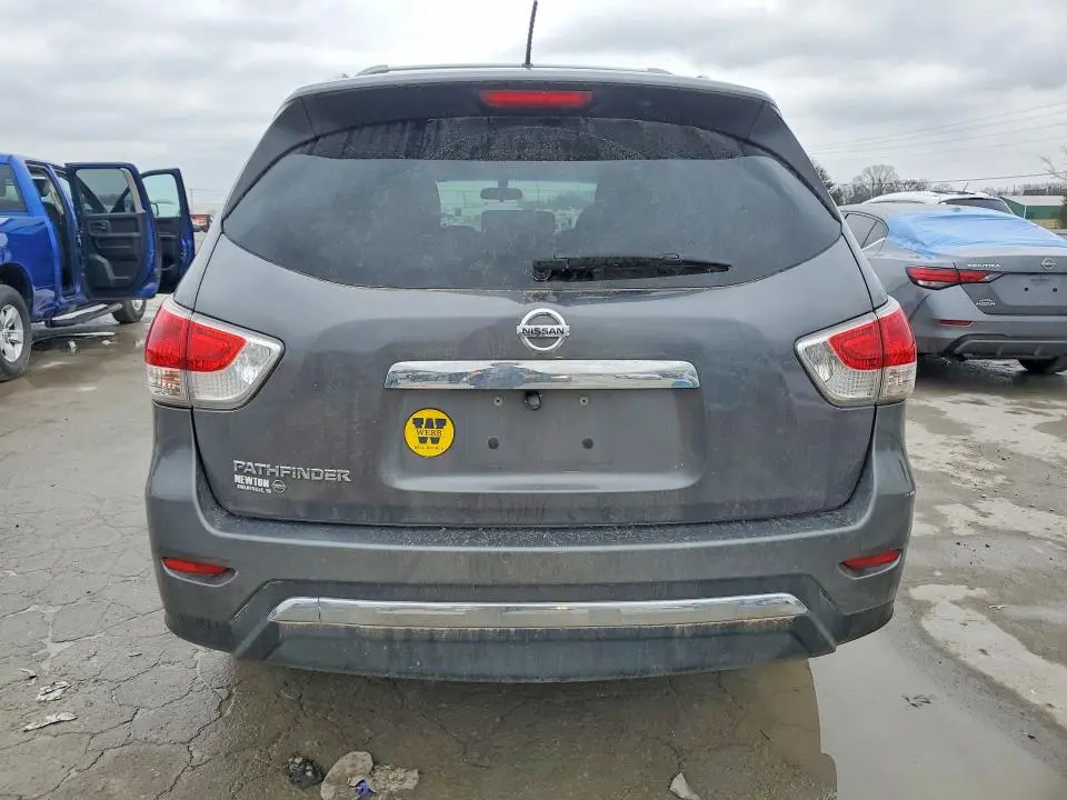 2016 NISSAN PATHFINDER S  