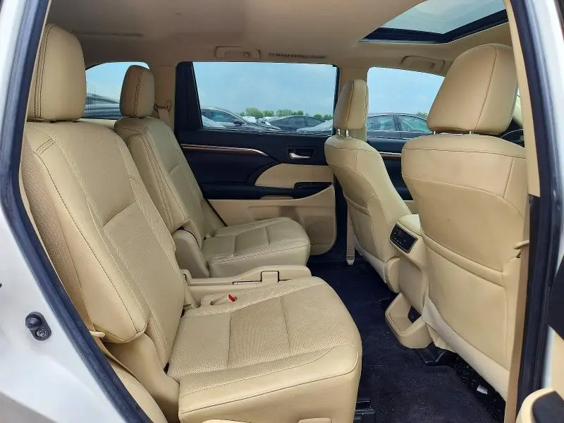 2018 TOYOTA HIGHLANDER LIMITED  