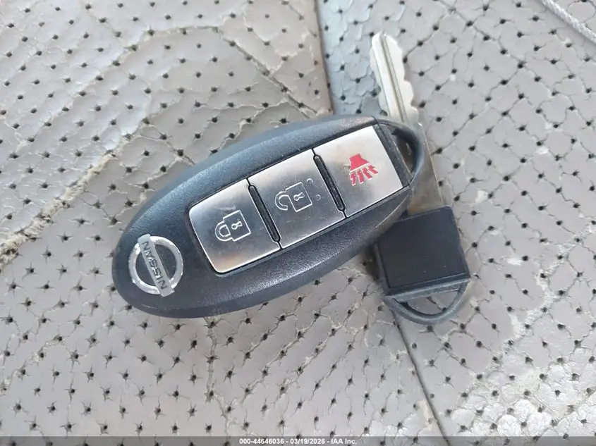 2011 NISSAN ROGUE SV