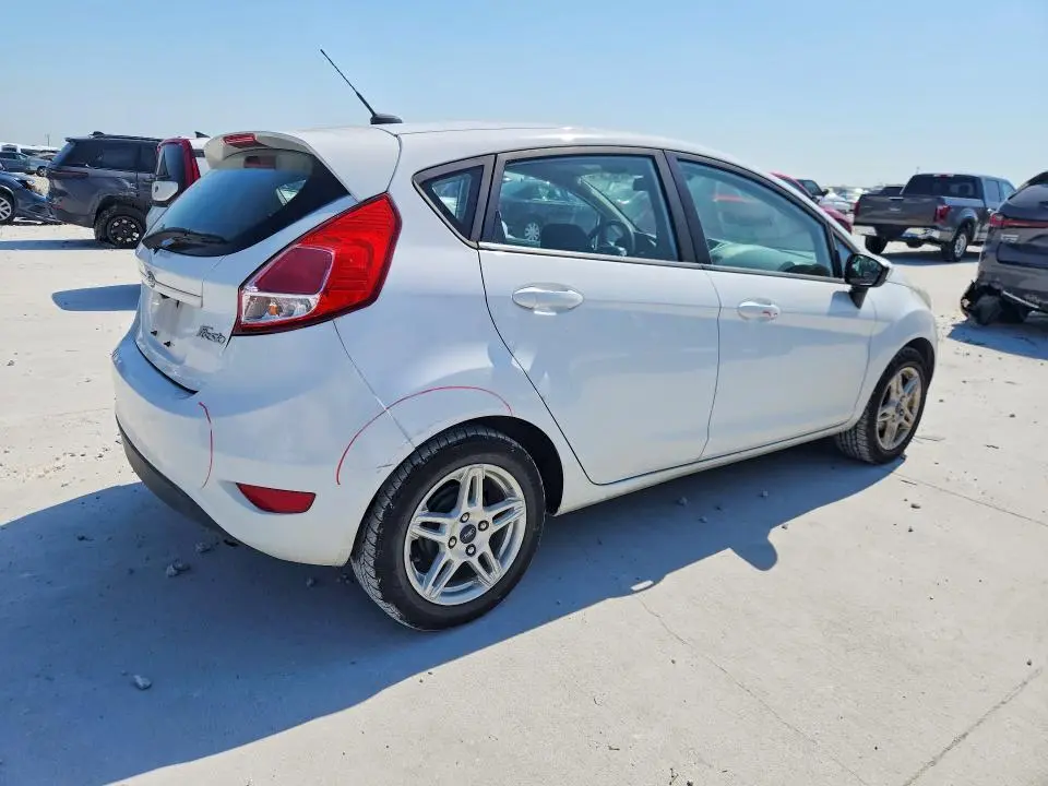 2019 FORD FIESTA SE  