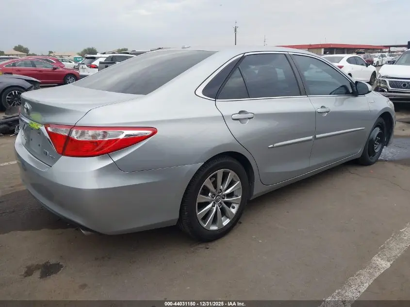 2015 TOYOTA CAMRY HYBRID XLE
