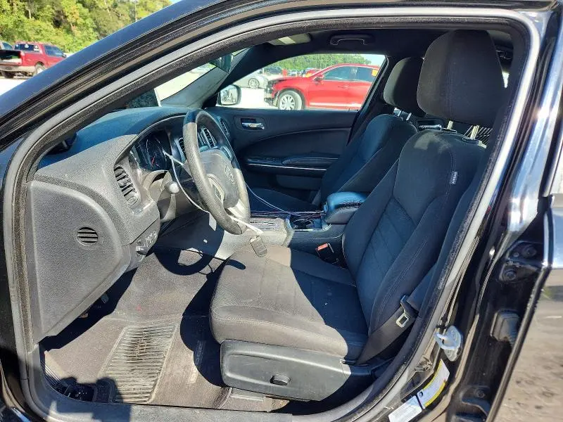 2013 DODGE CHARGER SE  