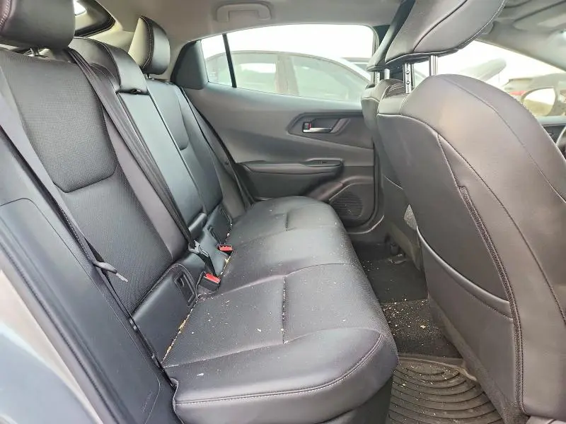 2024 TOYOTA PRIUS XLE  