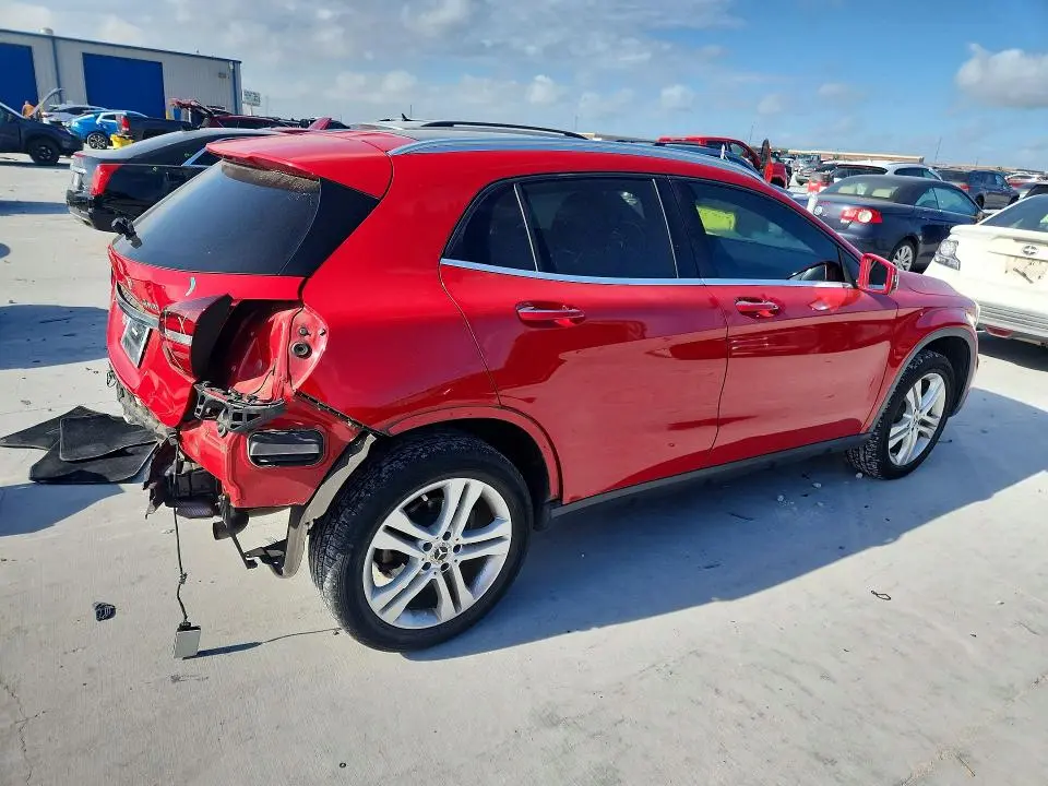 2019 MERCEDES-BENZ GLA 250 4MATIC  
