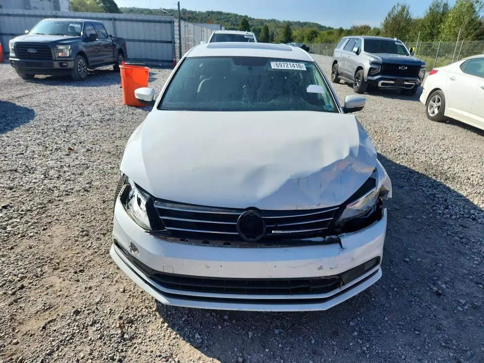 2015 VOLKSWAGEN JETTA SE  