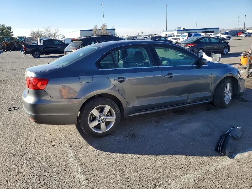 2014 VOLKSWAGEN JETTA TDI  