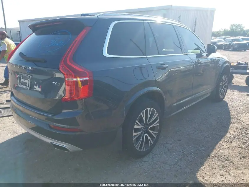 2021 VOLVO XC90 T6 MOMENTUM 7 PASSENGER