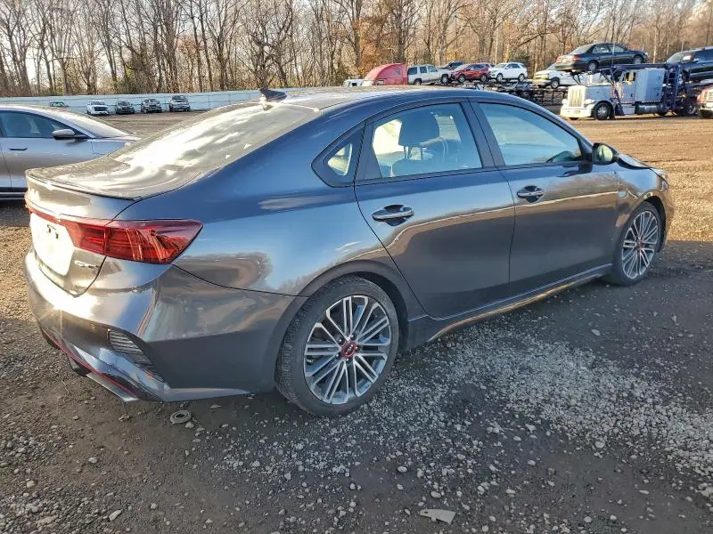 2023 KIA FORTE GT  