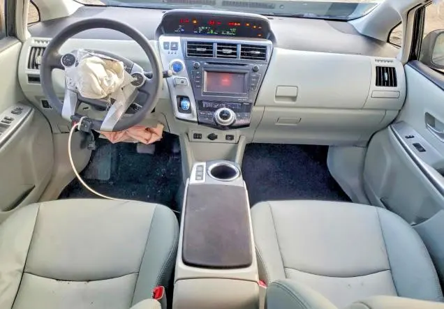 2012 TOYOTA PRIUS V FIVE  